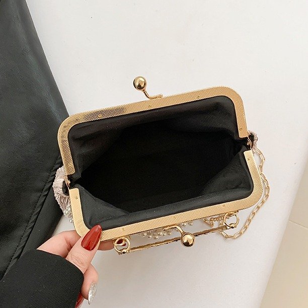 2024 Early Spring New Women's Fashion Silk Single Shoulder Crossbody Bag Diamond Shell Evening Bag with Chain Handbag