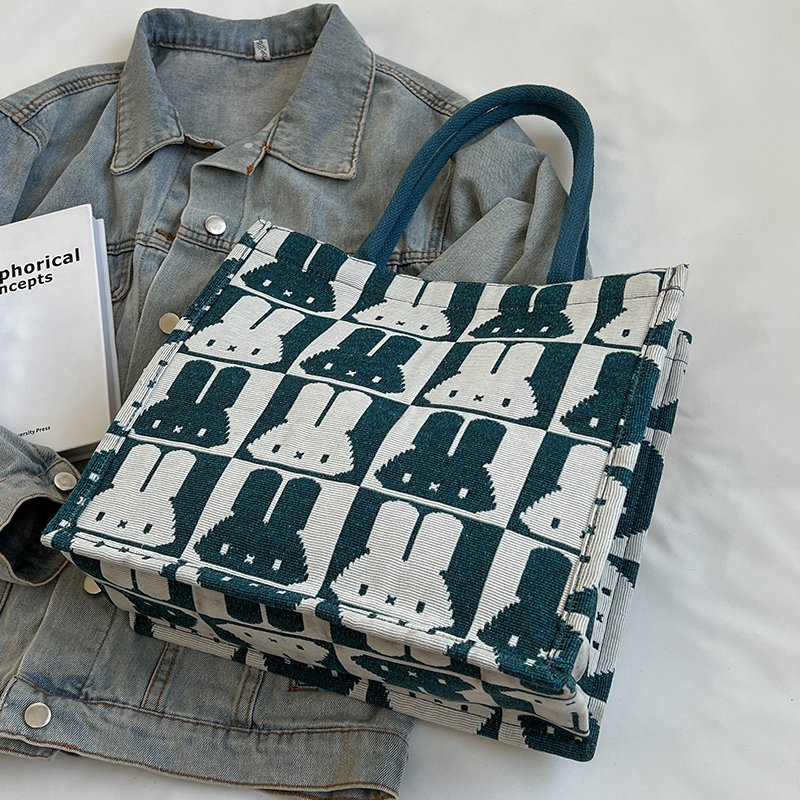 Polyester Tote Bag: A Chic and Practical Solution for Daily Life