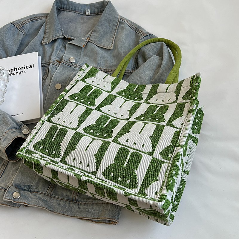 Polyester Tote Bag: A Chic and Practical Solution for Daily Life