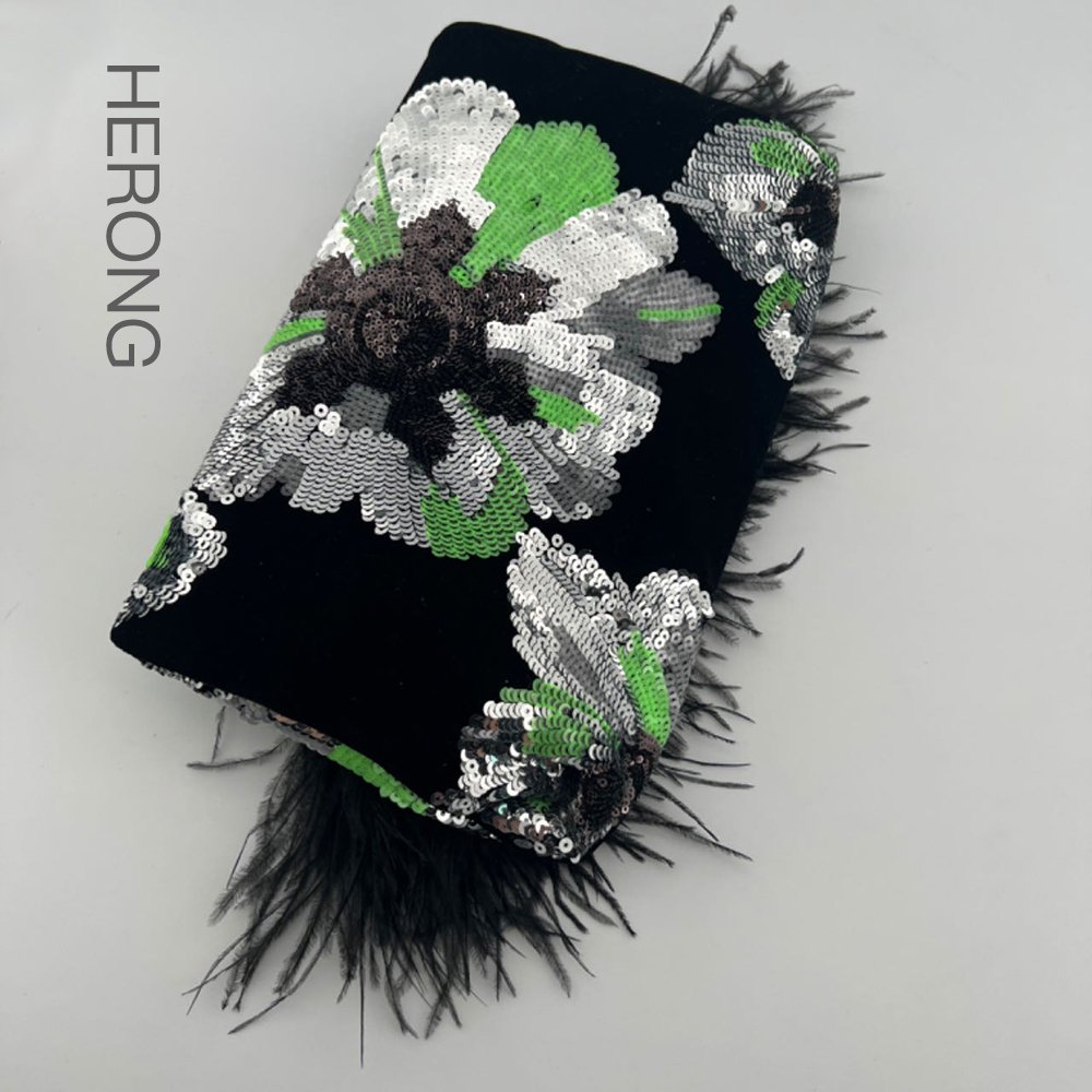 Designer Handmade Luxury Women's Evening Bag Trendy Glitter Sequin Embroidered Beaded Clutch for Party Wedding Banquet
