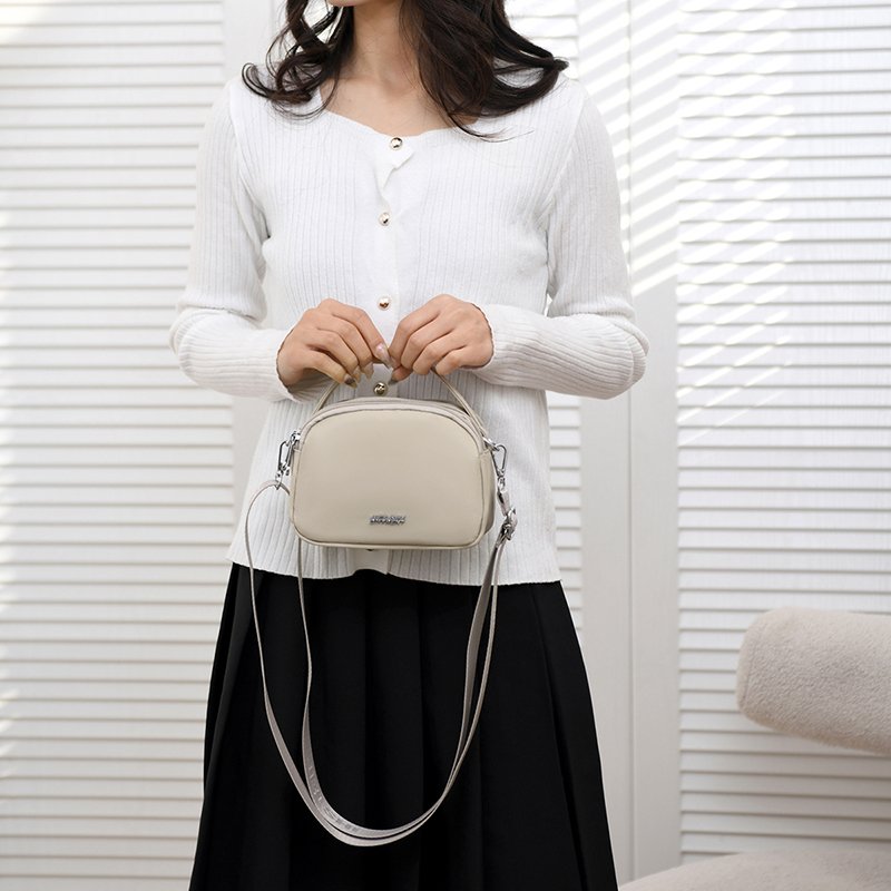 2024 New Women's Small Square Crossbody Bag Versatile Leisure Shopping Shoulder Bag Waterproof Nylon Cloth Single Strap Candy
