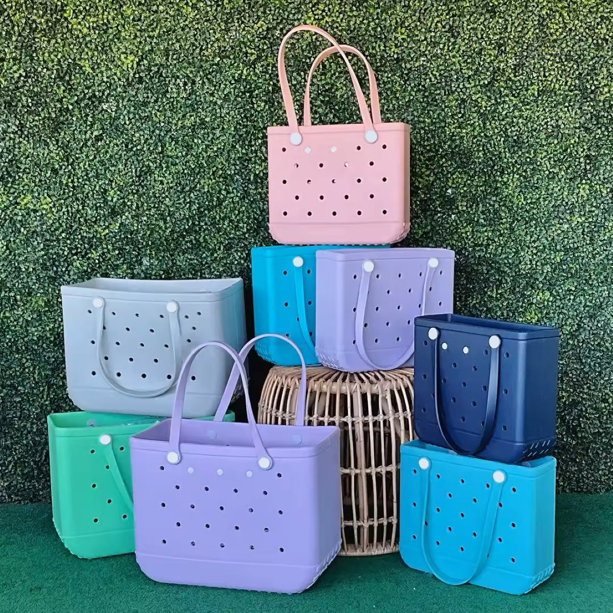 Customizable Factory OEM ODM Large Medium Small Bogg handbag Waterproof durable Rubber Silicone eva beach bogg silicone bag