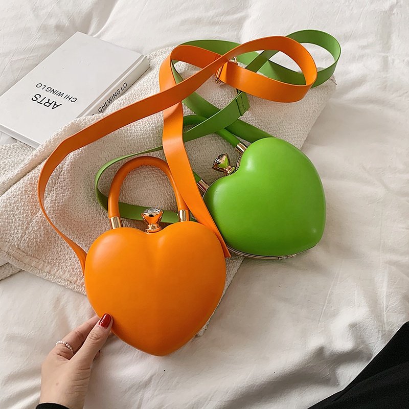 New Trend Heart Ladies Fancy Purses Acrylic Cross Body Shoulder Bag PVC Small Handbag Cute Women Evening Bags For Girls