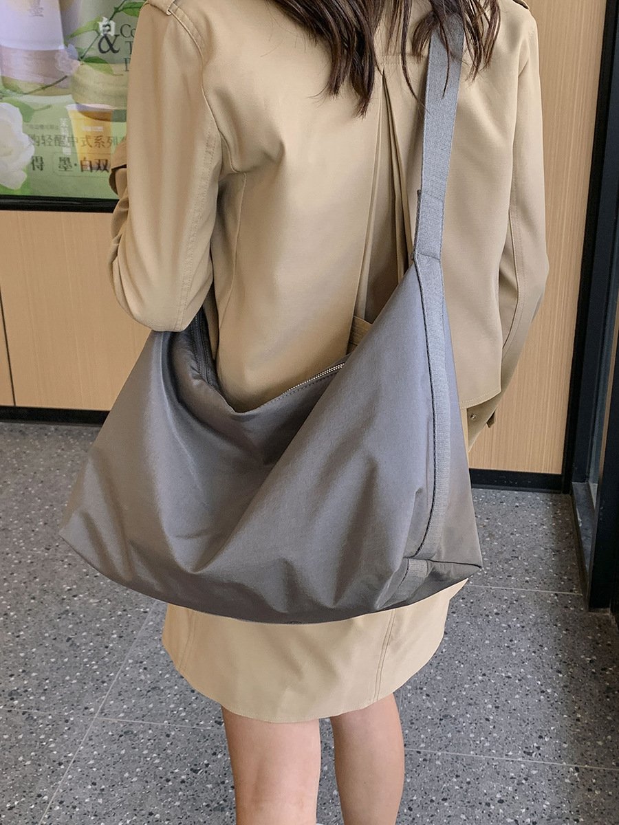 Stylish and simple casual underarm bag women's handbags large capacity tote bag all shoulder crossbody bag women