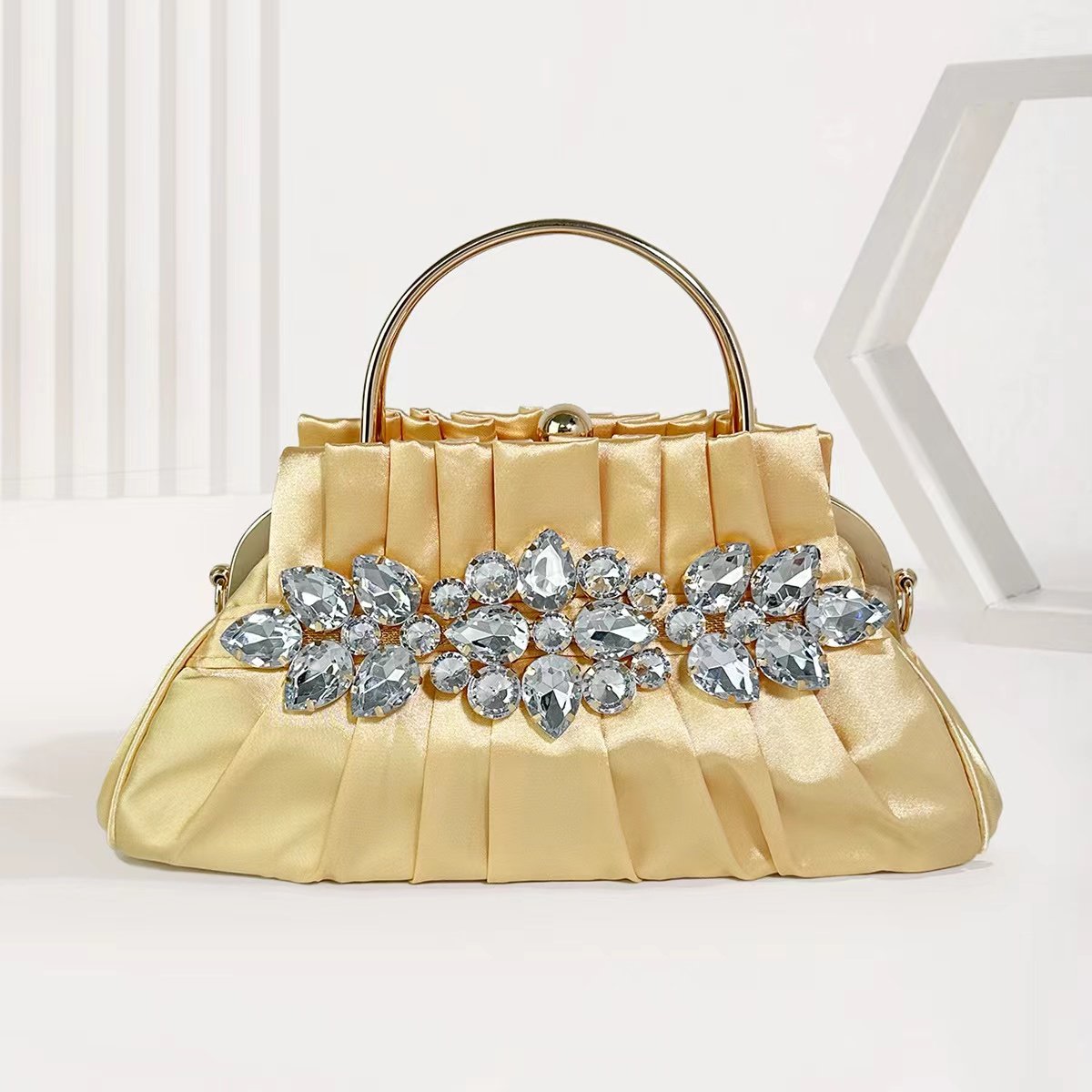 Trendy elegant party ladies dinner purse Summer Shinning Evening Clutch Rhinestone Satin Lady clutch bag