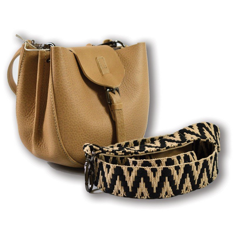 Finest Quality Made in Italy Calf leather clutches bag many colors available for Export