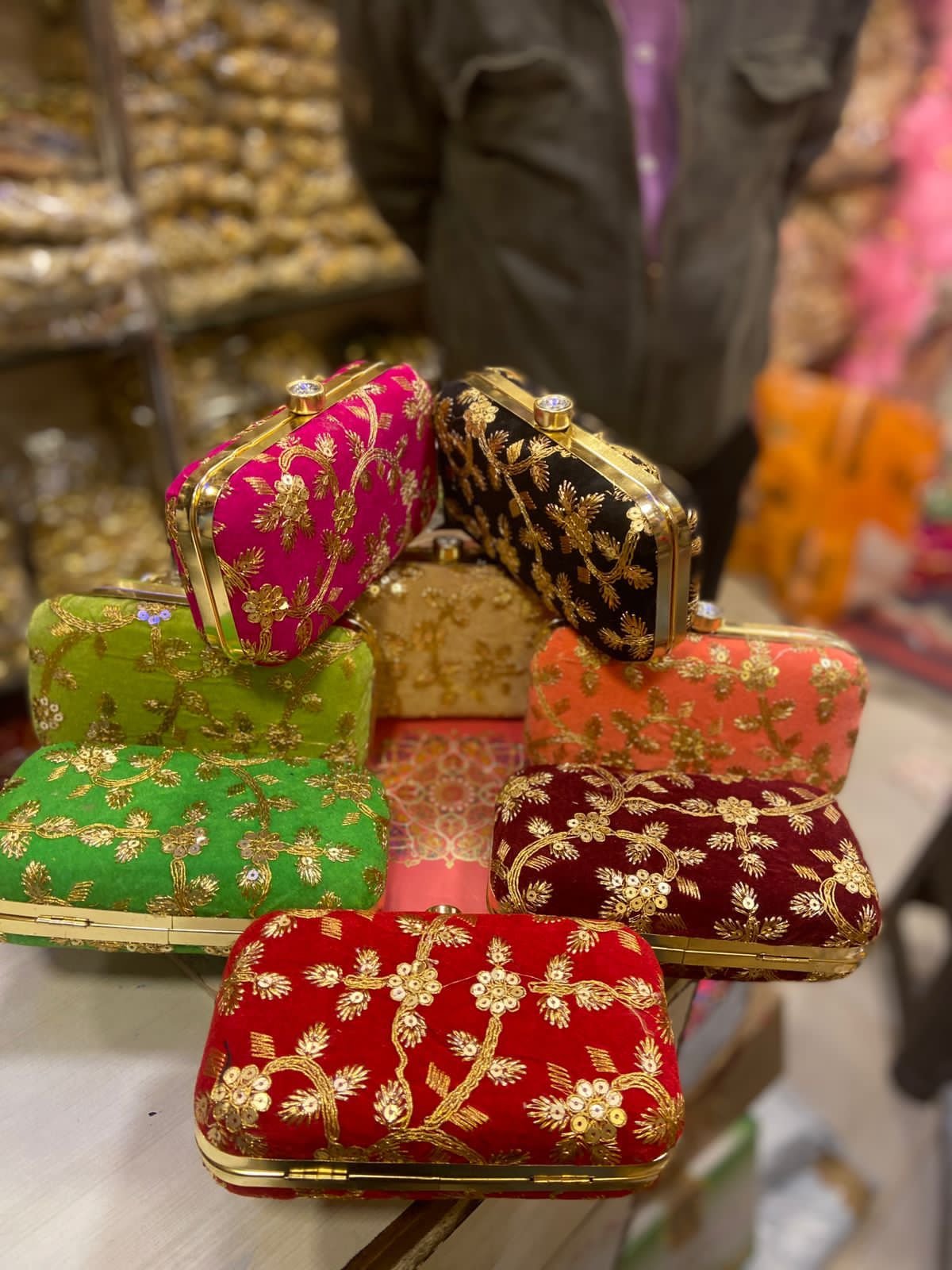 Classic Indian Affordable Indian Handmade Woman Embroidery Clutch Evening Handbag For Ladies For Wedding Favors Handbag For Gift