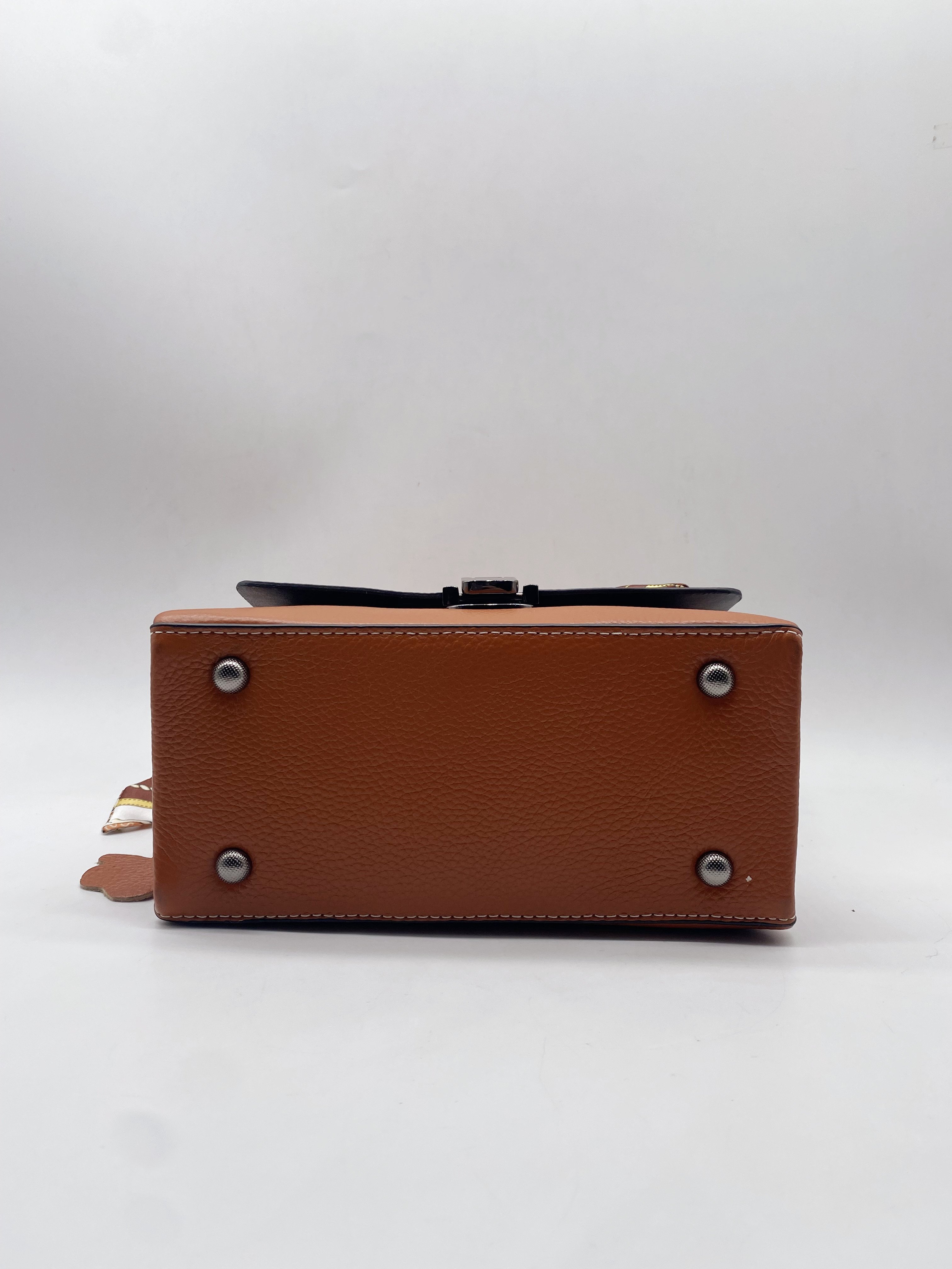 OEM Factory Direct Sales Korean Brown Genuine Leather Women Sling Shoulder Armpit Shopping Bags Evening Bag From China