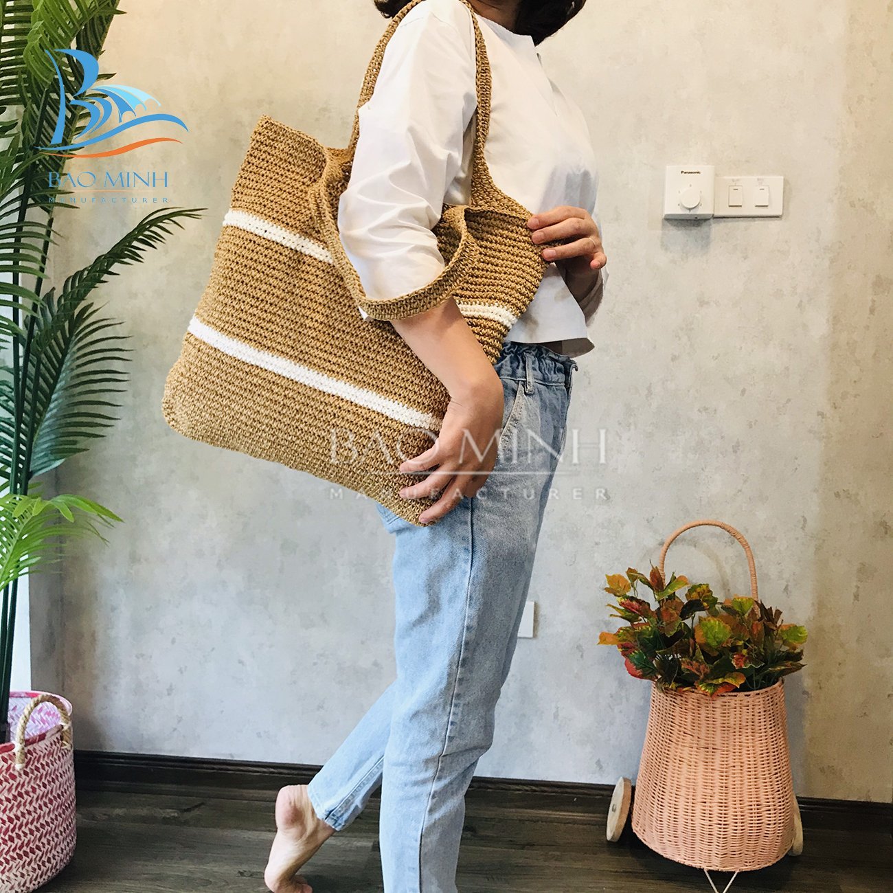 Big size tote raffia bag
