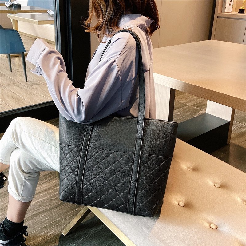 2024 new Korean version of the trend large capacity student shoulder bag simple Tote bag