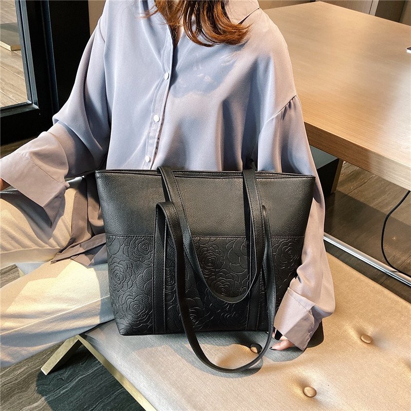 2024 new Korean version of the trend large capacity student shoulder bag simple Tote bag