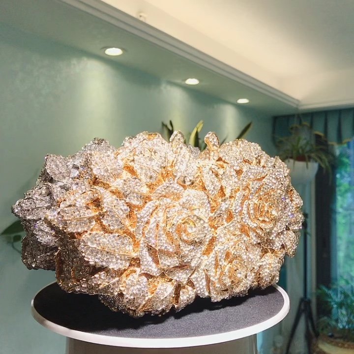 2022 Factory Direct Selling Empty Metal Hard Box Extravagant Dinner Bag Fashionable Diamond Rose ladies evening bags Clutch Bag
