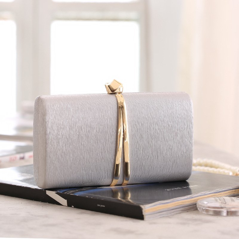 Hot Selling Latest Design Custom Cute Ladies Handbags Simple Atmosphere Evening Party Purse Bag Glitter Party Clutch Evening Bag
