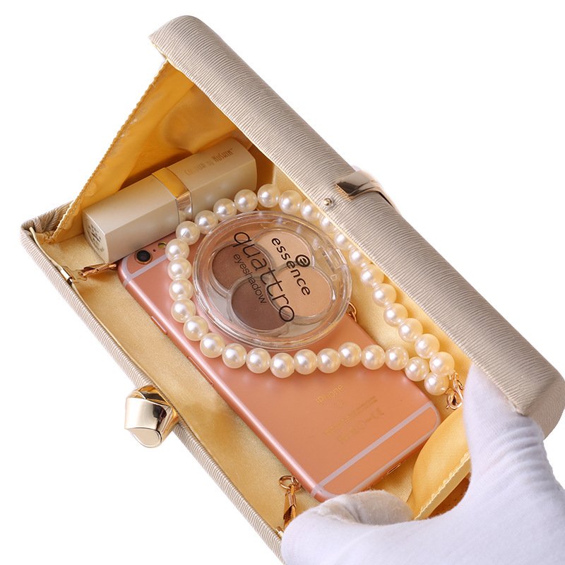Hot Selling Latest Design Custom Cute Ladies Handbags Simple Atmosphere Evening Party Purse Bag Glitter Party Clutch Evening Bag