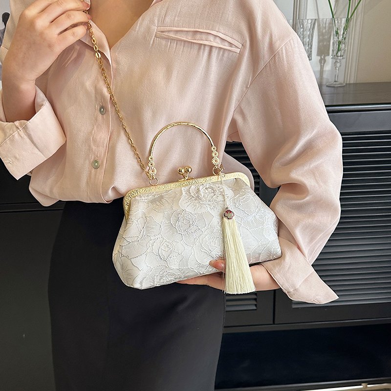 Wholesale Latest Fashion Trendy Elegant Handbags 2023 Lady Evening Bags Lady Party Purses For Girls