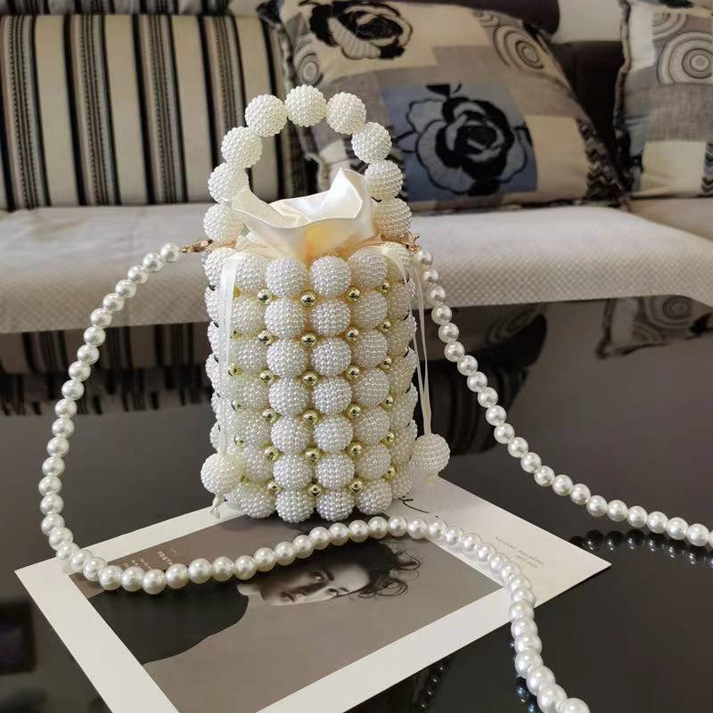 2023 New New Designer Pearl Bucket Handbags Lady Dinner Evening Purses Ladies Party Pearl Hand bags For Young Females