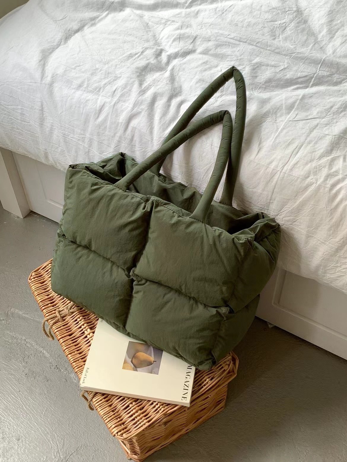 Fashion style Puffer Purse Bag soft nylon puffer padded shoulder tote bag woman carryall puffy Tote bag