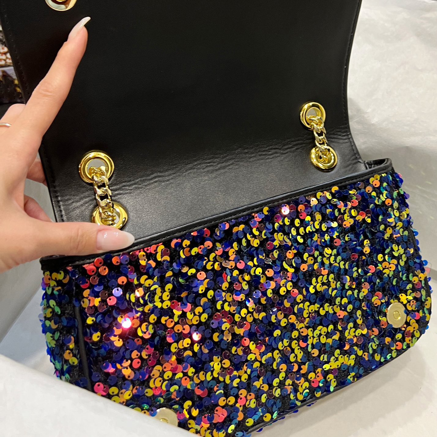 2024 new luxury ladies evening bag shiny genuine leather sequin bag gold chain ladies designer bag