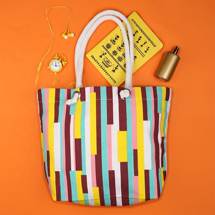 Wholesale Women Summer 2020 Canvas Tote Bag Ladies Custom Cotton Printed Canvas Tote Large Straw Beach Bag Eco-friendly Bucket
