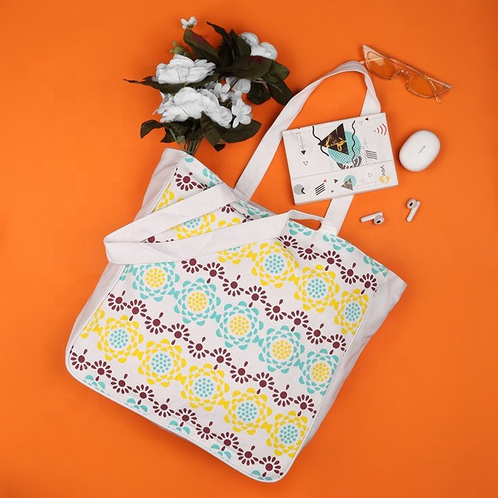 Wholesale Women Summer 2020 Canvas Tote Bag Ladies Custom Cotton Printed Canvas Tote Large Straw Beach Bag Eco-friendly Bucket
