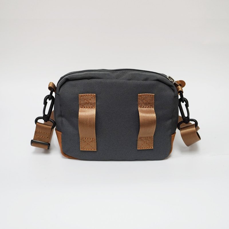Custom logo vintage quality polyester travel outdoors PU leather zipper men's hip waist crossbody sling shoulder messenger bag
