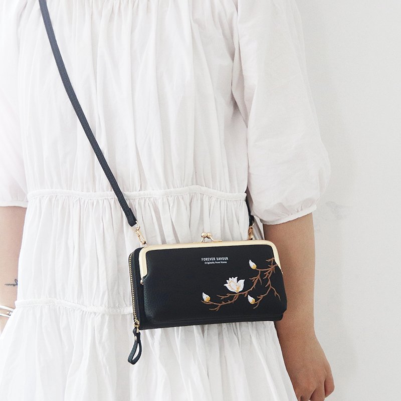 Wholesale China Supplier Genuine Leather Evening Bags Ladies Clutch Bag Mini Embroidery Floweral Clutch Bag