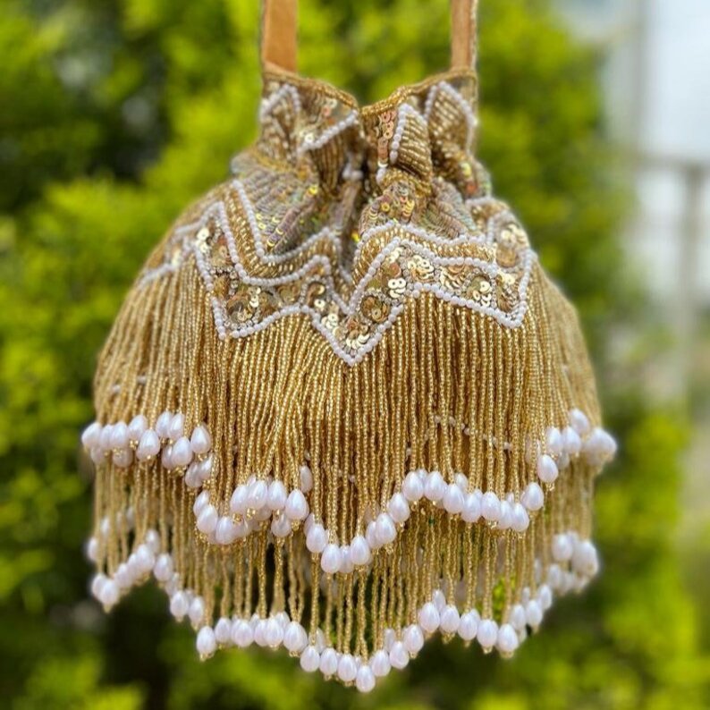 Latest Design New Arrival Indian Custom Hand Embroidered Bags For Women Handle Potli Bags for Woman Wedding Bags Women