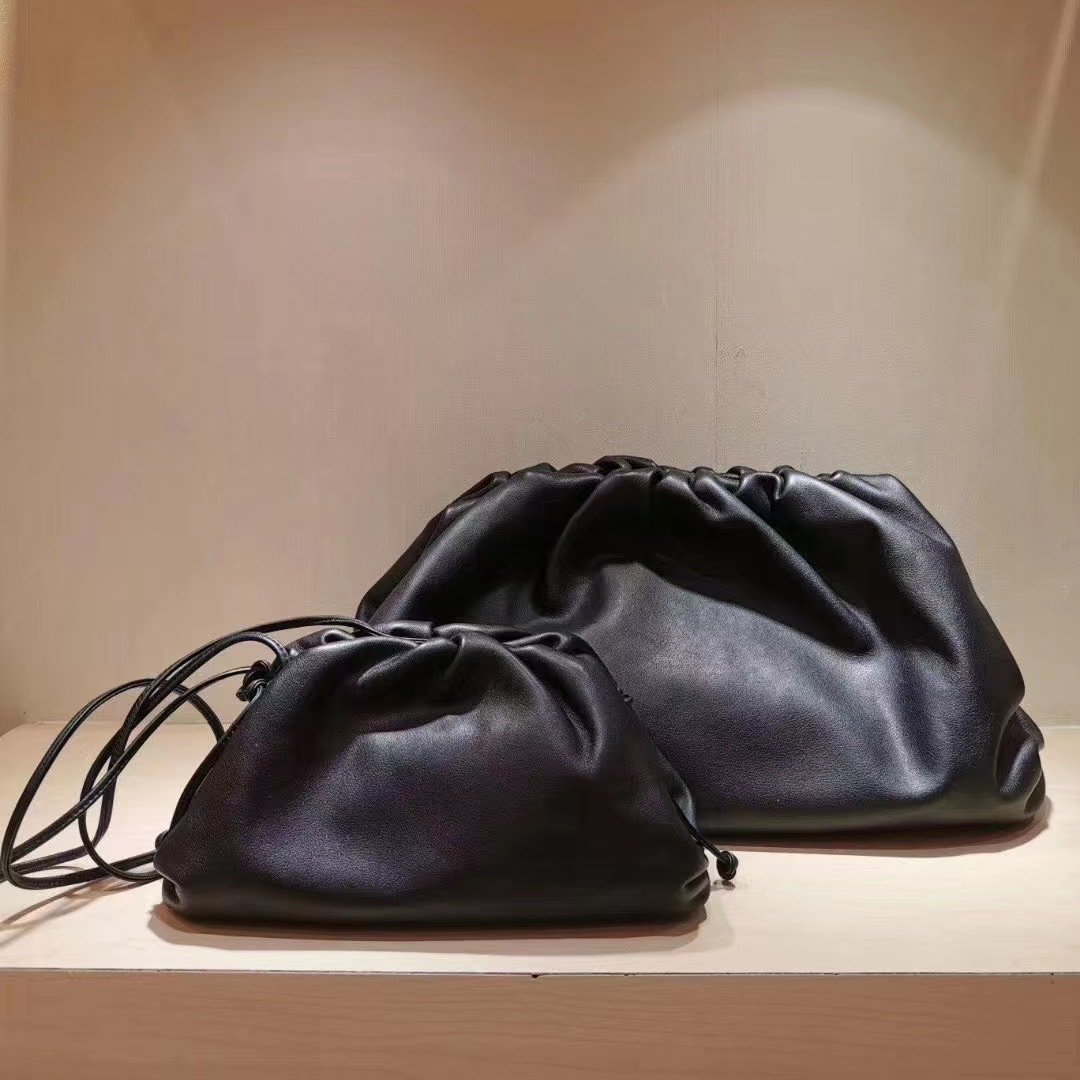 Fashion Top Sale Women Small Metallic Golden Pouch Silver Clutch Purse Trendy Ladies Evening Bag Purse With String Cloud Bag