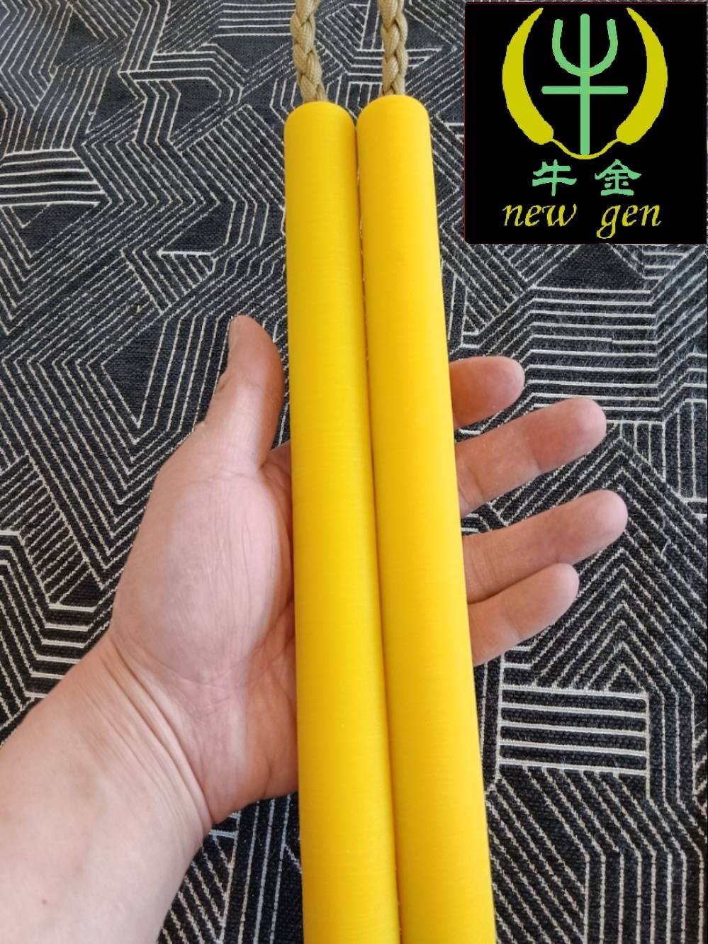 Bull tendon sticks actual combat body anti -bull gold sports Li Bruce Lee yellow chip stick plastic nylon rubber fitness adult
