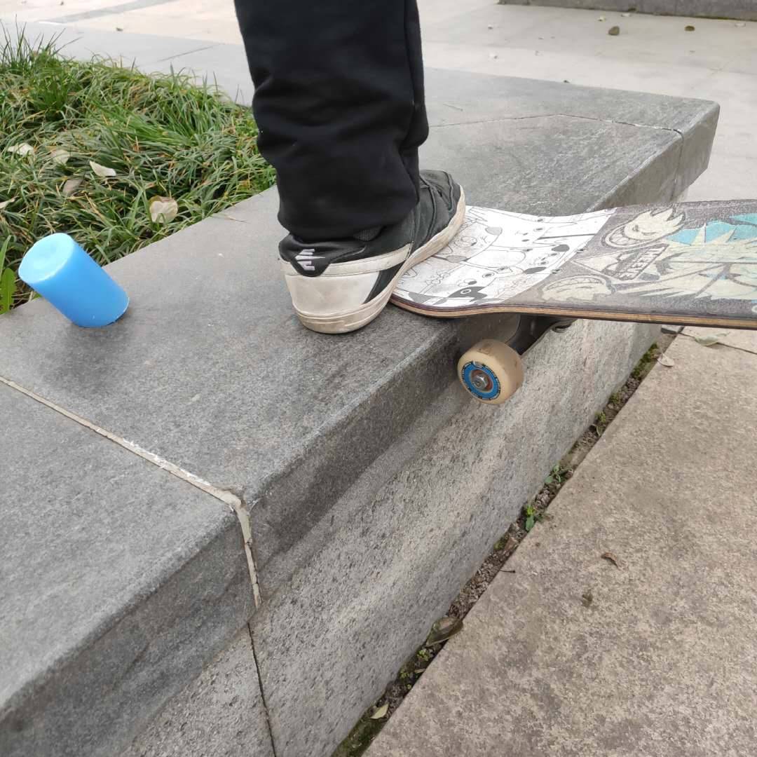 Skateboard wax block fragrance lubricating wax block large pieces of skateboarding wax professional steps lubble wax four -wheel skate
