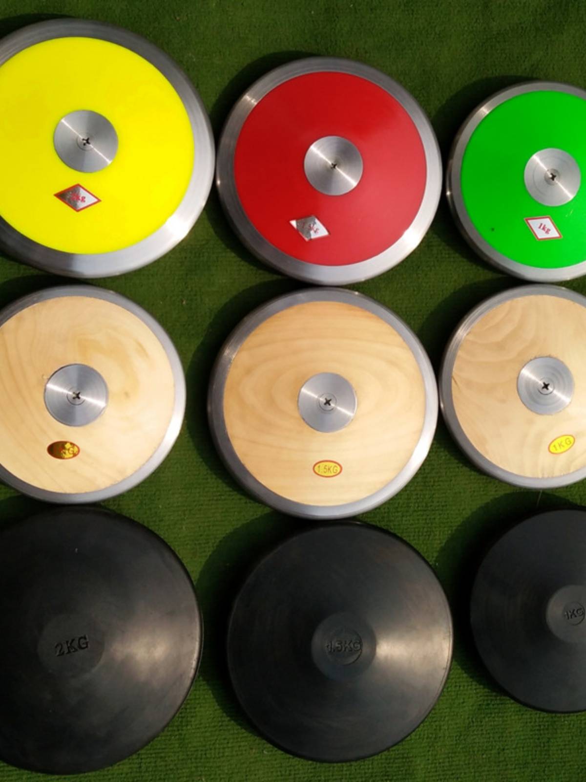  track and field race rubber 1.5 Plastic cake nylon cake 1kg wooden cake rubber cake school middle school entrance examination equipment