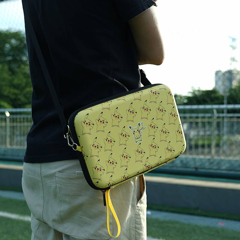Pikachu Fang Fang (sending shoulder straps)