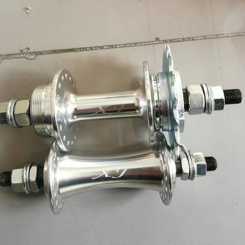 Silver (a pair of 32 holes in small ears)