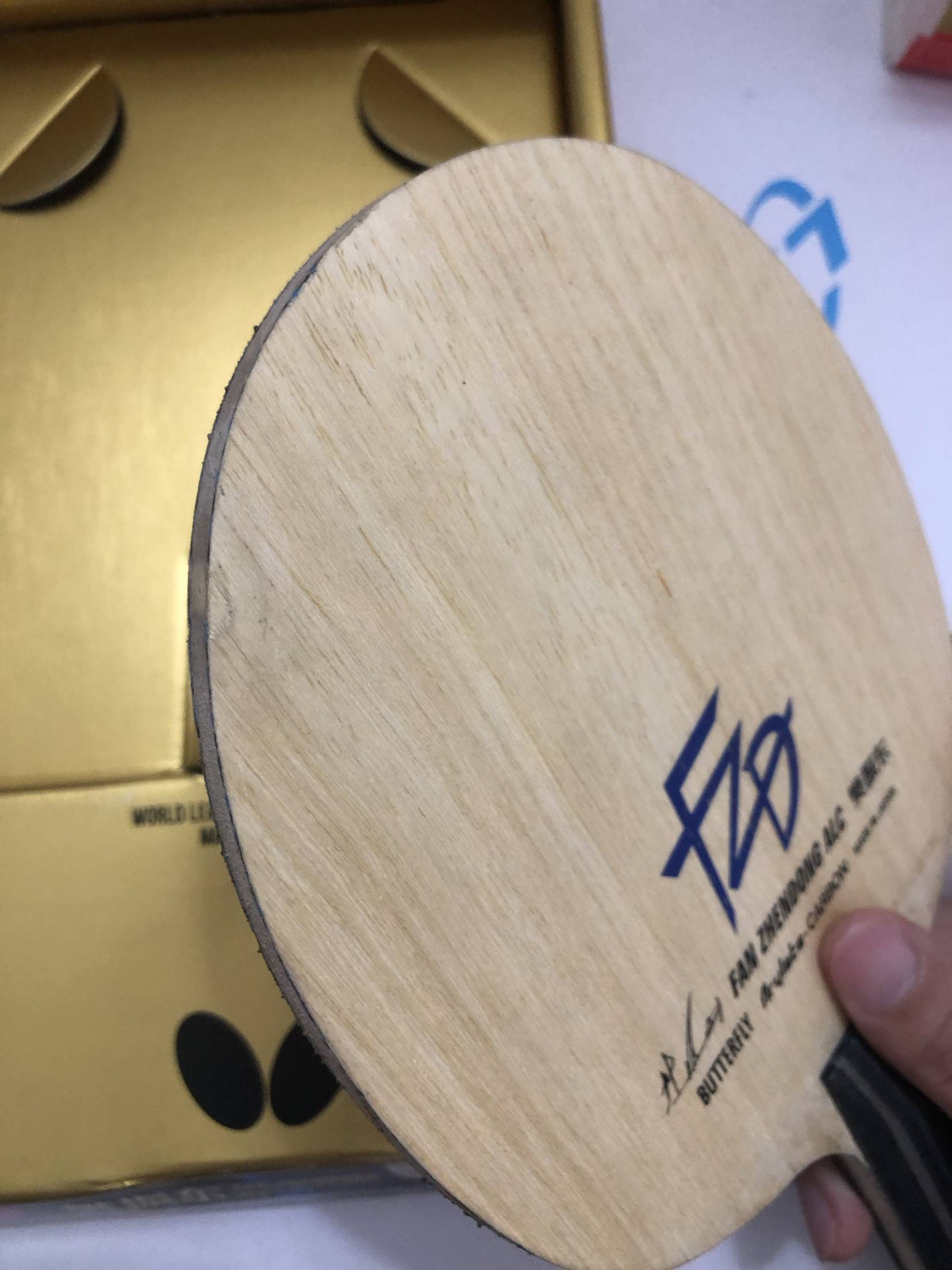 Table Tennis bottom plate bumping handle to repair the bottom plate to crack and repair the butterfly bottom plate