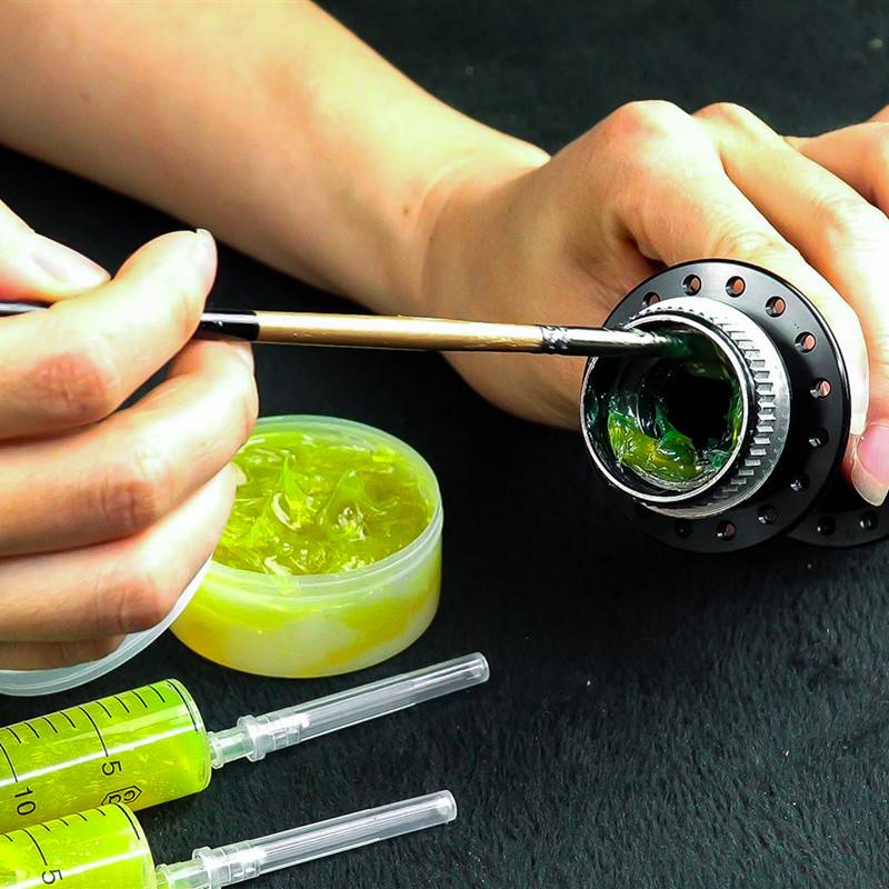Apple sauce lubricating oil, butter, fatty oil, flower drum bearing bowl group bicycle maintenance oil