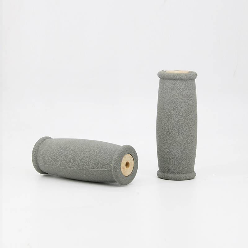 Plug -of -gray wood core pair