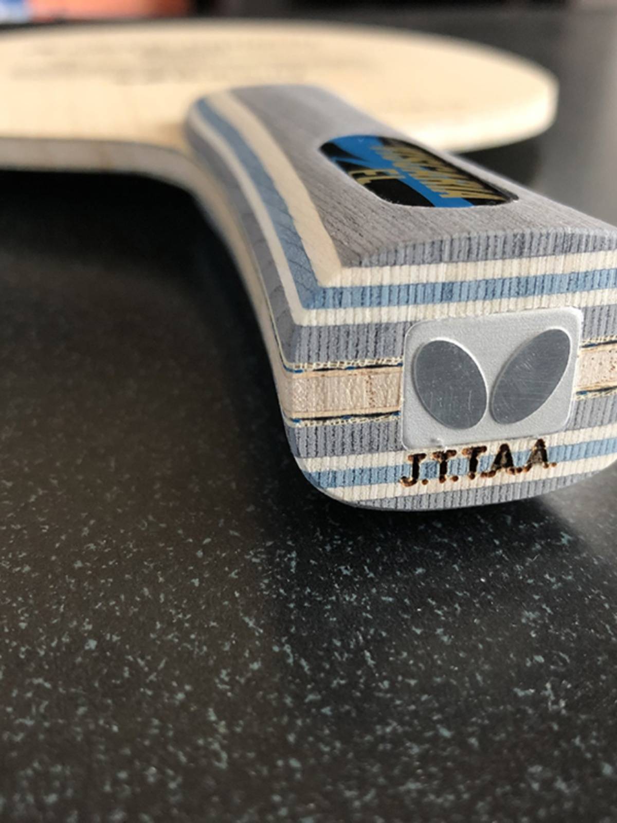 Butterfly King The same structure of carbon bottom plate VIS offensive charcoal fiber horizontal racket Vez table tennis racket 7 layer straight board