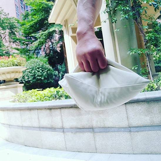 Martial arts fingers throwing exercise iron sand bag custom double -layer iron sand bag eagle claws exercise square double -layer iron sandbags