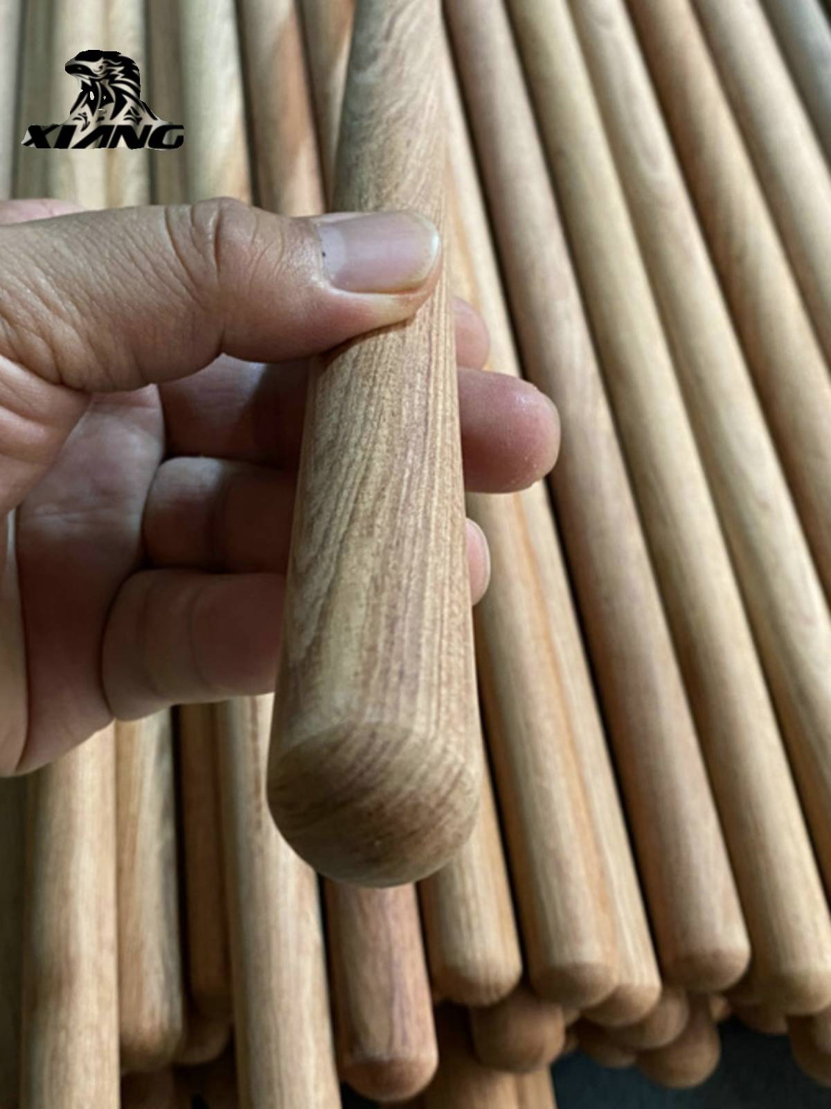 Guangzhou Xiang brand mahogany chicken wings wood short stick Huanghualu woodh peach wood wet British song stick defense Philippine wand