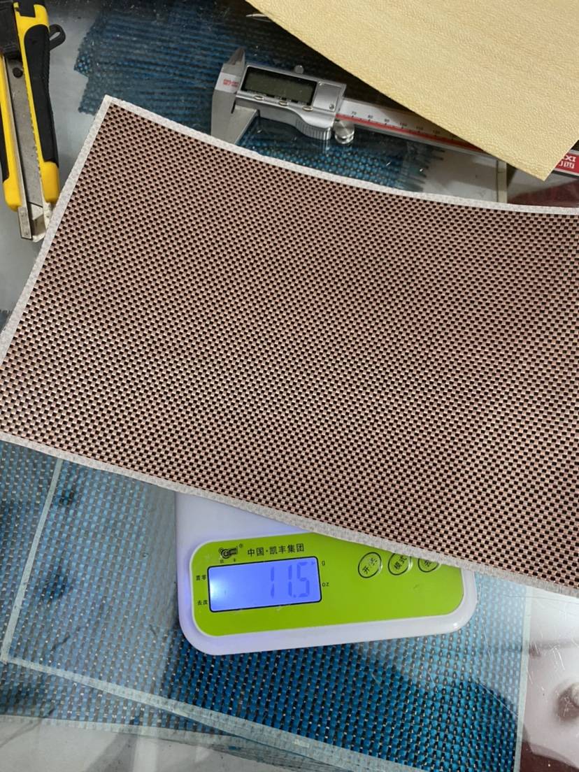 Ping Pong bottom plate DIY Lanfang Carbon, Huangfang carbon mixed fiber, thickness 0.25mm. Size 17 × 28cm