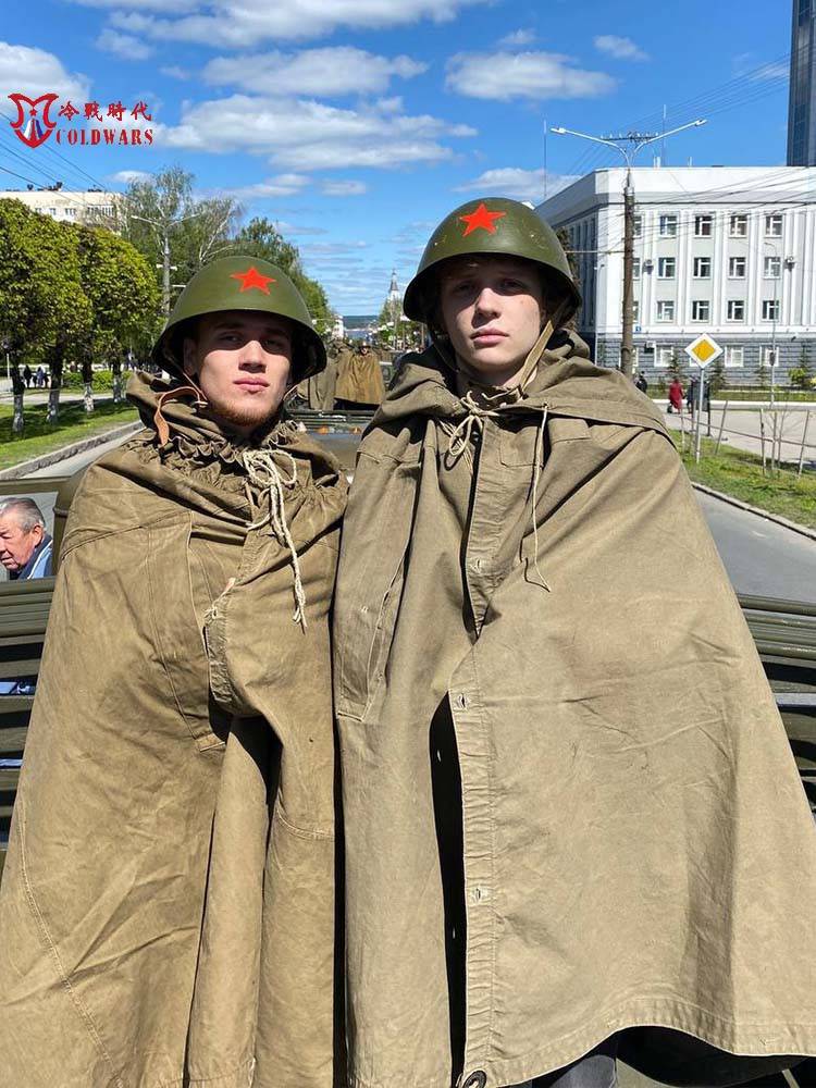 The Cold War directly enjoys the original Russian original Soviet Soviet Soviets M69 single -soldiers wild cloak tent cloth raincoat