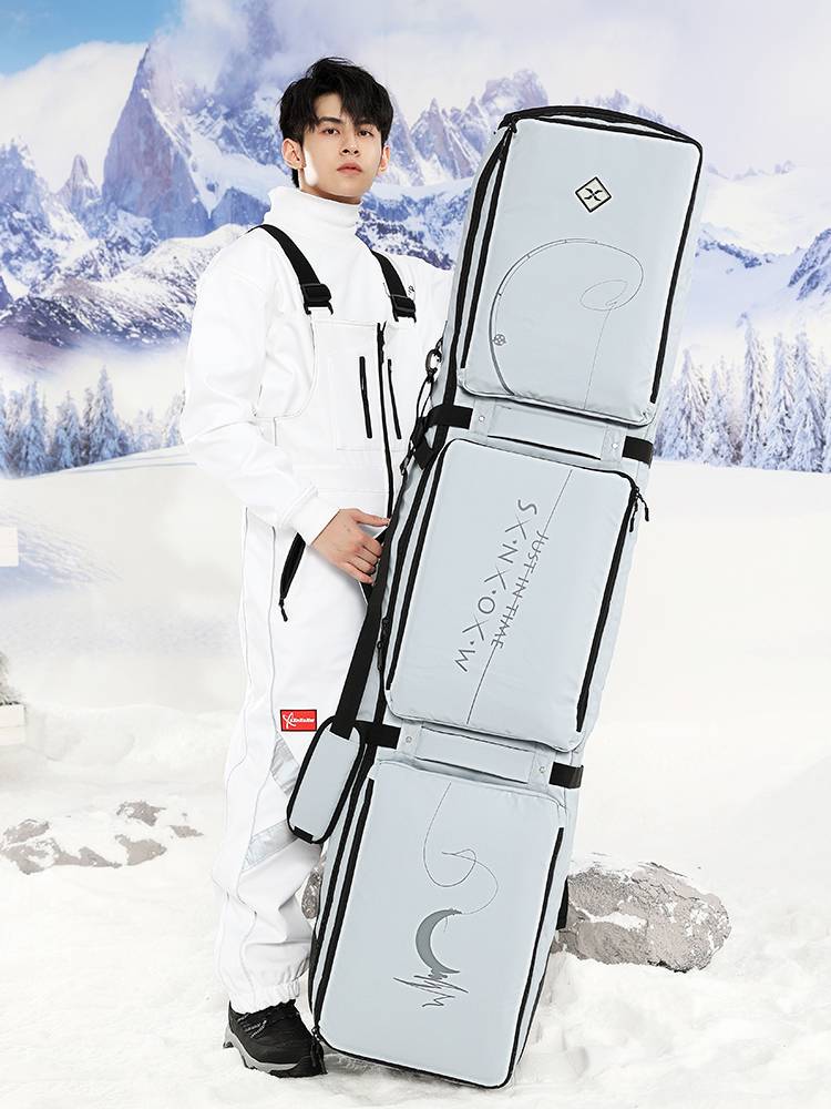 XXXSNOW snowboard bag with a large capacity can be placed in two sets of single boards, 2 sets of board bags can consign the double snow bag