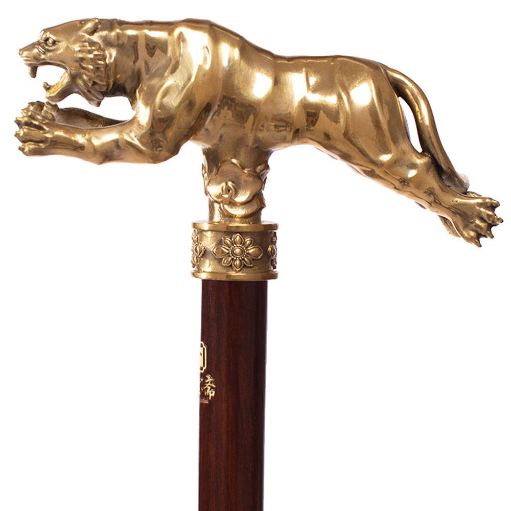 Chase Dragon's same catering treasure Treasure Treasure fast tiger head crutches young people personality abduction manufacturer custom tunnel props