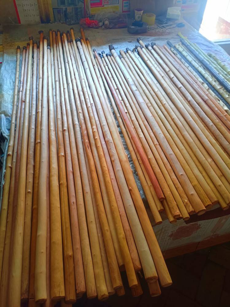 Western Qinling Wild Red Tunzi Wchlog of Waste Waste Martial Arts Stick 13 Performance Sticks length 120 cm to 135 cm