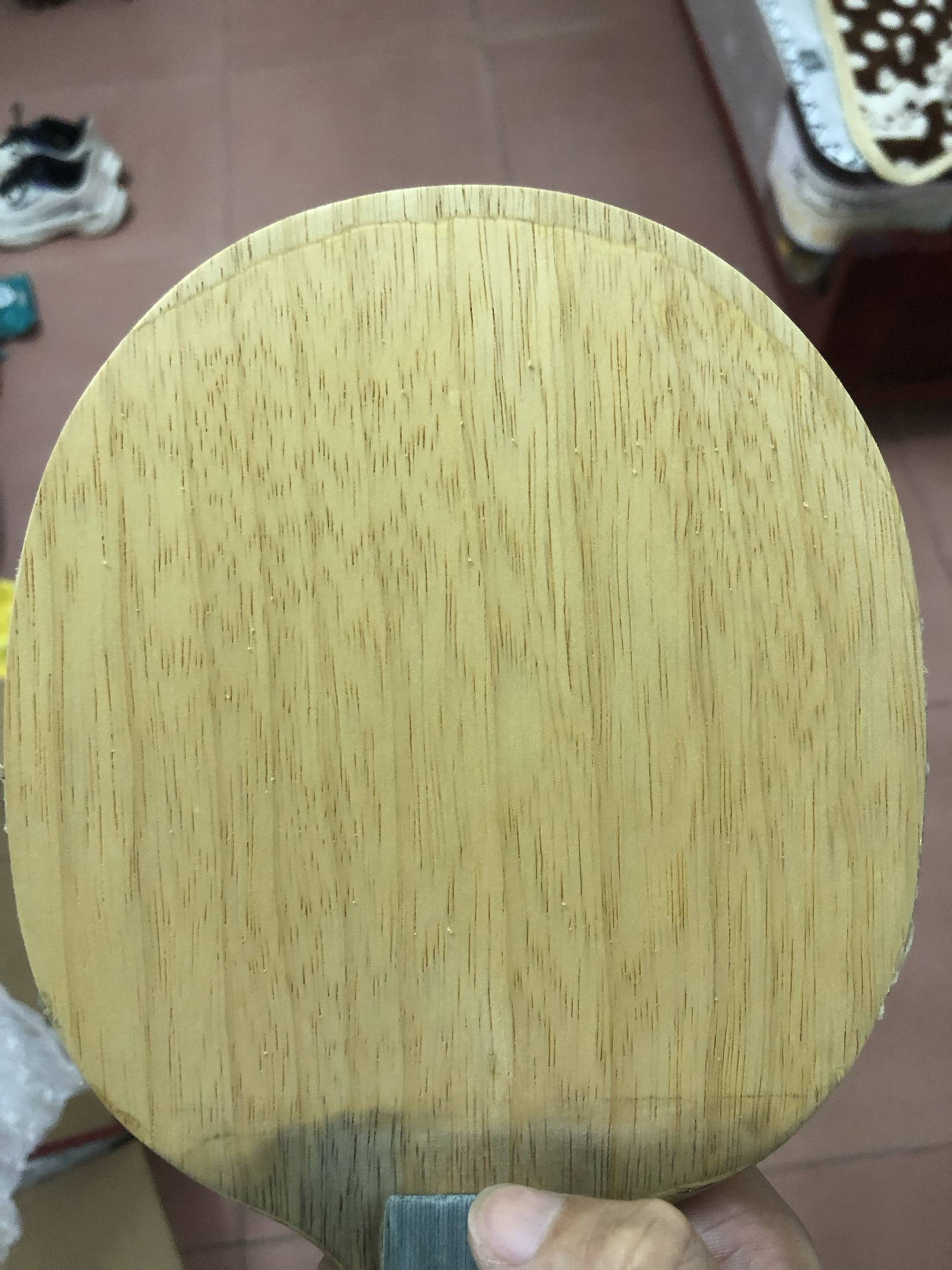 Maintenance of the bottom plate of the table tennis panel bumps to pull the handle to repair the bottom plate to crack and repair the butterfly bottom plate