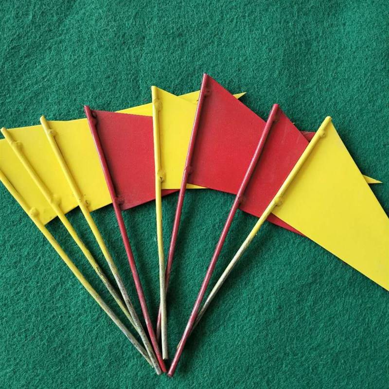 Insert the small iron flag in 10 places