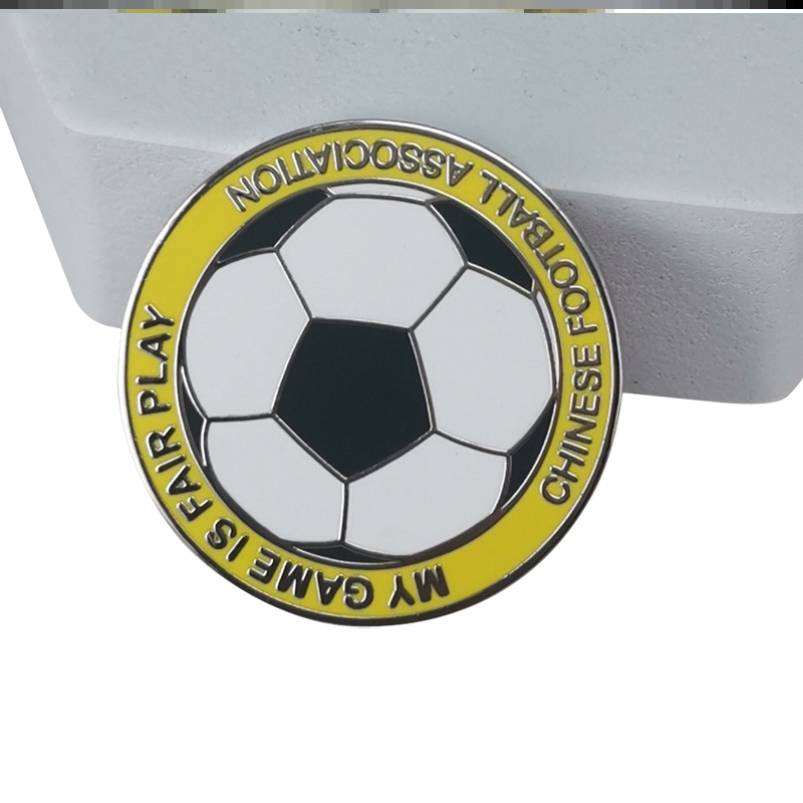 Football 30mm metal silver