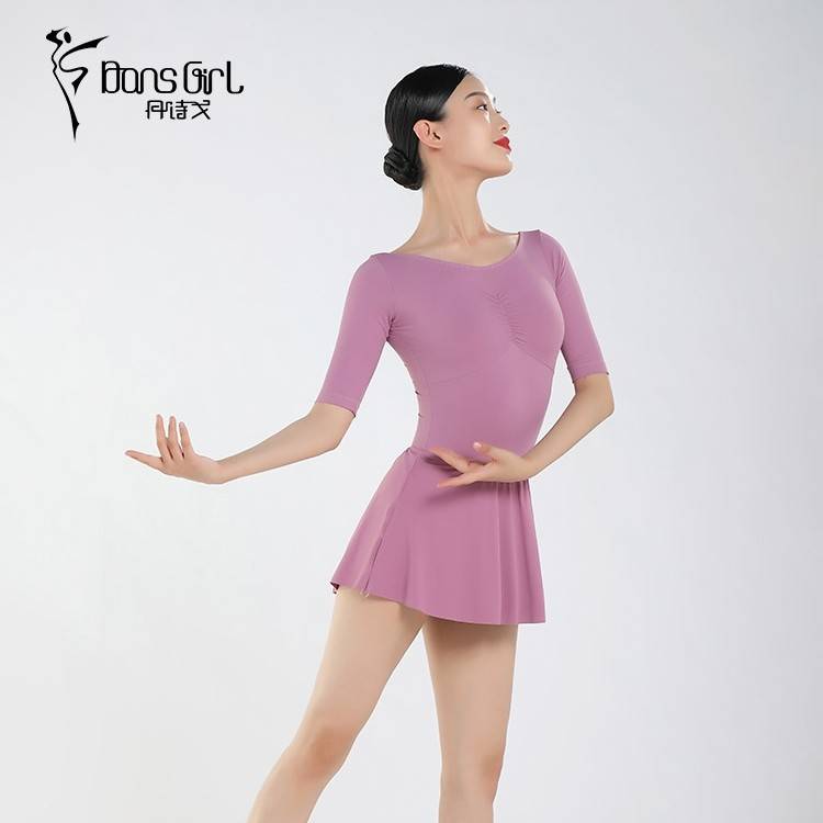 Danisago's 5-steal dances, troupe ballet gymnasts, girls' gymnasts