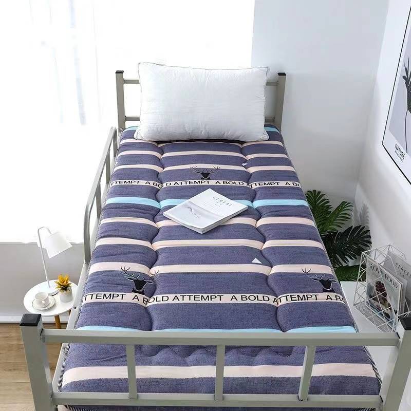 Folding single mattress thickening, breathable, moisture, thickened students upper and lower mattress workers dormitory 0.9 mattress