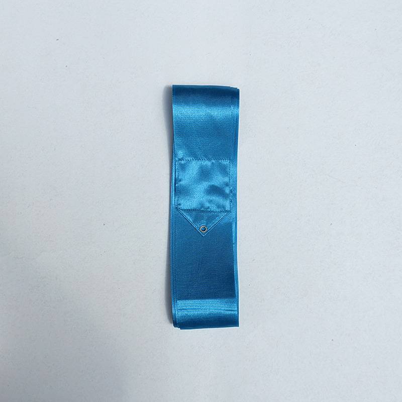 Six meters wide and blue